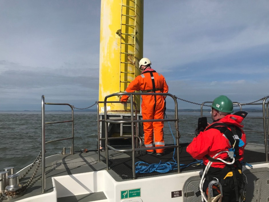 AMS Panther -  Technician Boarding Offshore Asset