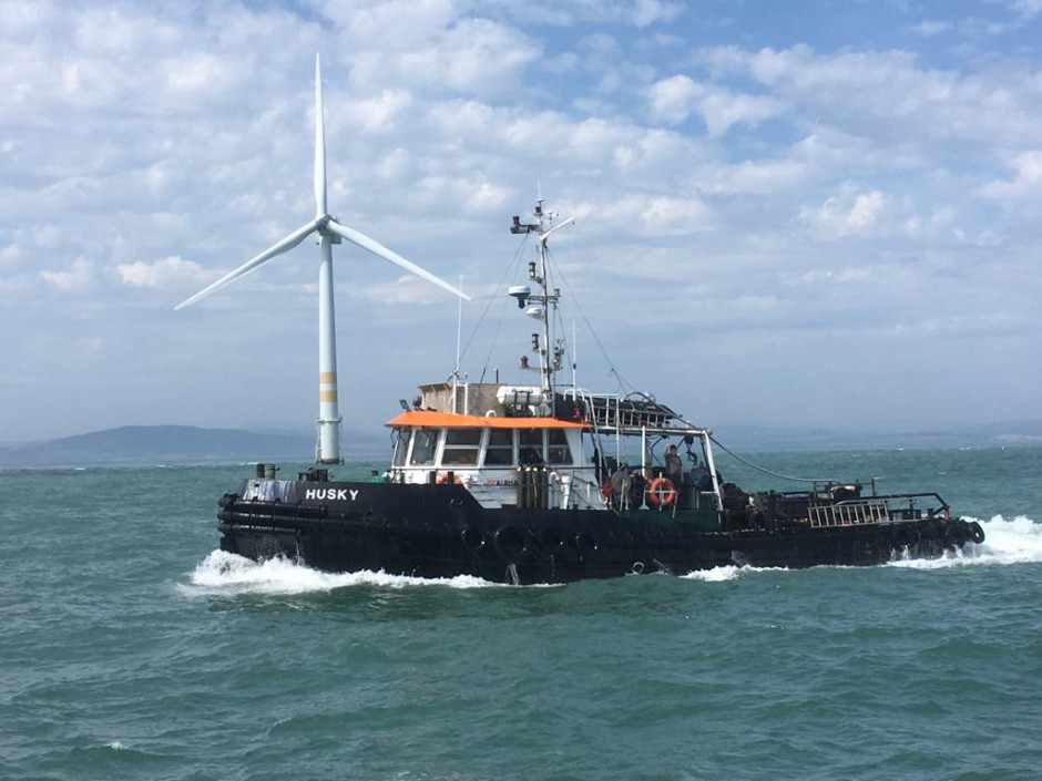 Husky heading south along the eastern side of the Arklow Offshore Windfarm